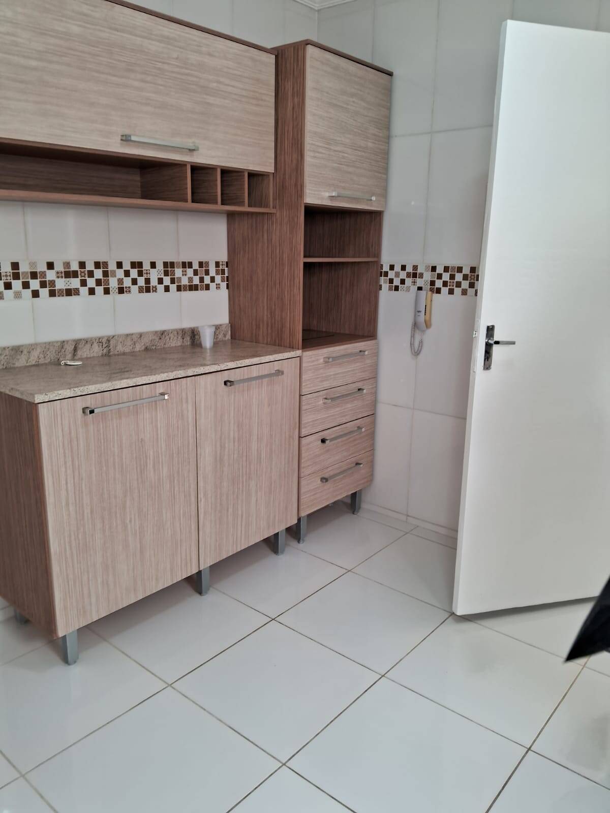 Apartamento à venda com 2 quartos, 69m² - Foto 4