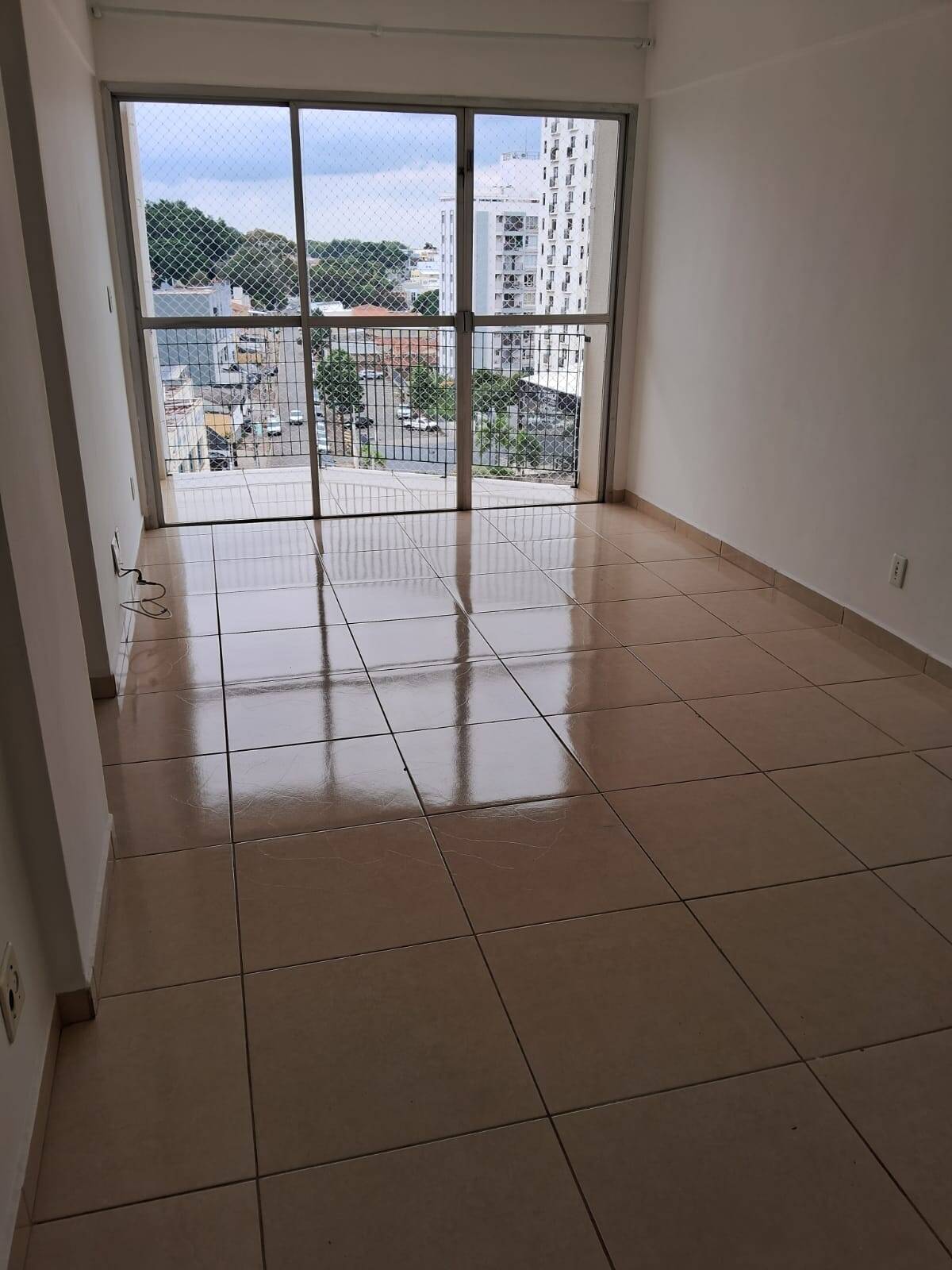 Apartamento à venda com 2 quartos, 69m² - Foto 2