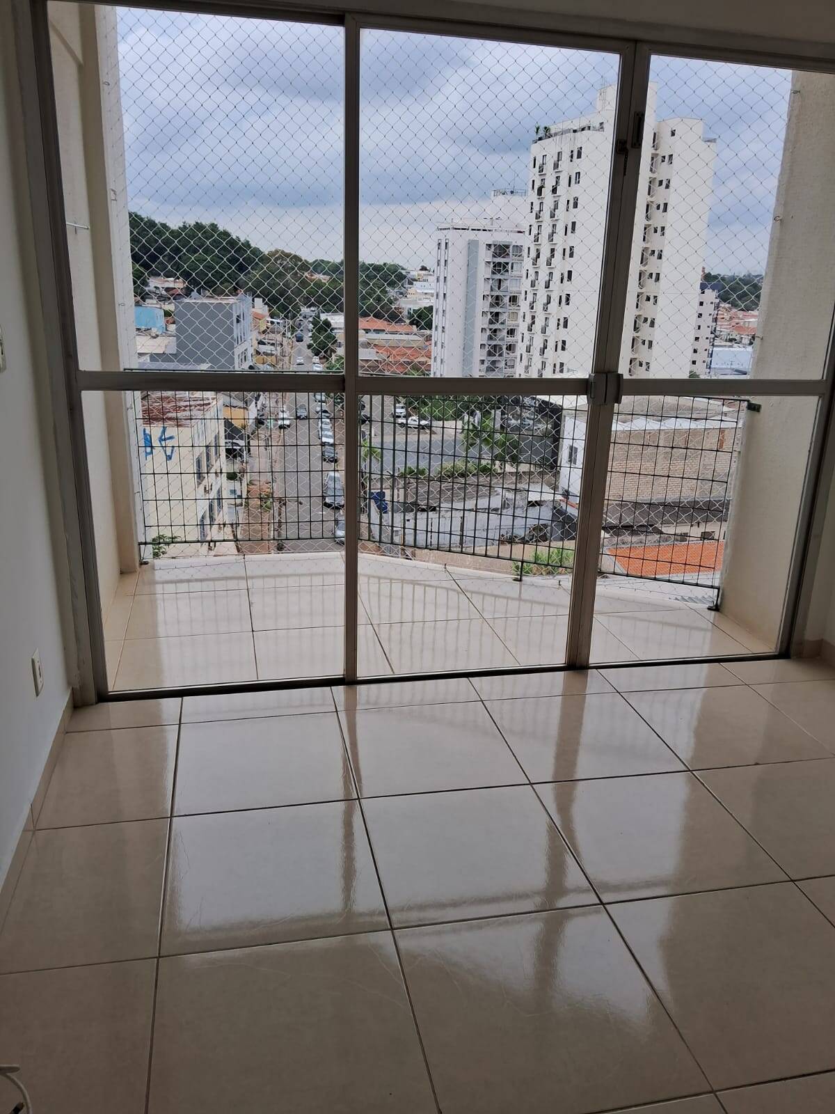 Apartamento à venda com 2 quartos, 69m² - Foto 3