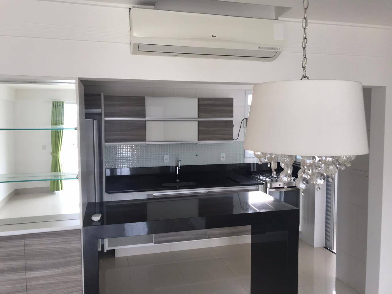 Apartamento para alugar com 3 quartos, 106m² - Foto 11